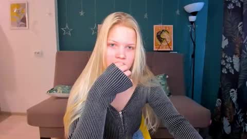 Chloe online show from 02.10.25