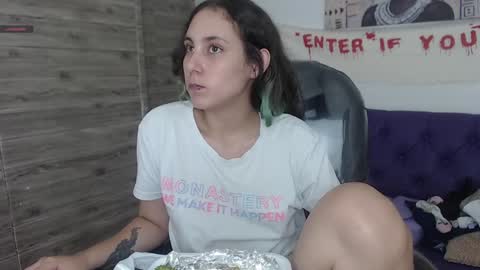 lunna online show from 12.17.24