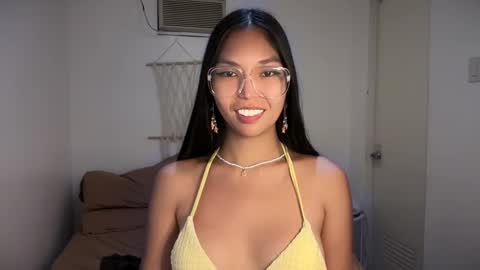 Snapshot of xmonica_cummerx chatting on 02.23.25 Sweet Monica online show from 02.23.25
