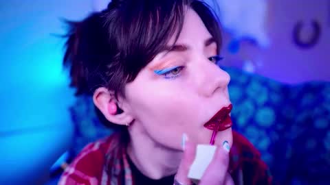 Bella Bondai online show from 11.10.25