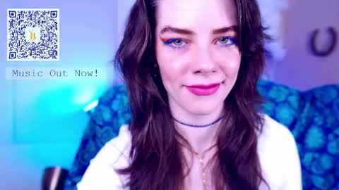 Bella Bondai online show from 04.17.26