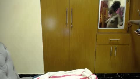 Xoxo online show from 11.30.25