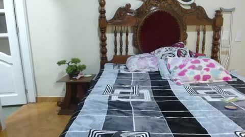 Snapshot of xperlajacksonxxx chatting on 12.10.24 Perla Jackson online show from 12.10.24