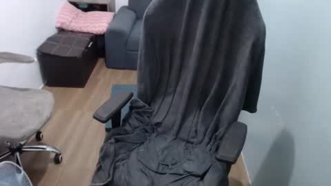 Snapshot of xpinaygirlwild chatting on 02.21.25 GRACE online show from 02.21.25