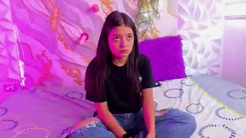 Snapshot of xqueen_of_pleasurex chatting on 02.28.26 sara and thiago online show from 02.28.26