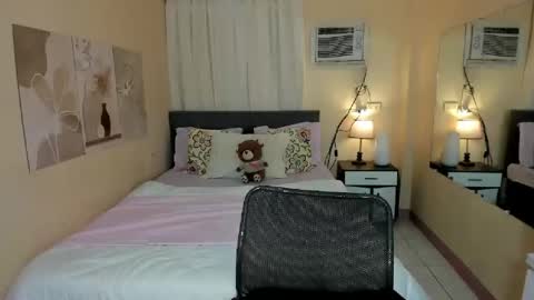 MISS  GODDESS  DOLLY  online show from 11.20.25