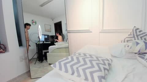 Xrystal and Danne online show from 02.02.25