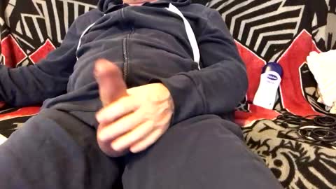 Snapshot of xslashmex chatting on 02.13.26 XslashmeX online show from 02.13.26