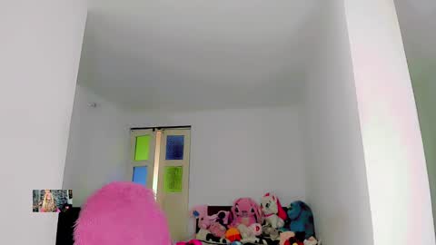 Snapshot of xthesexyboyx chatting on 02.13.25 Femboy Exotic online show from 02.13.25