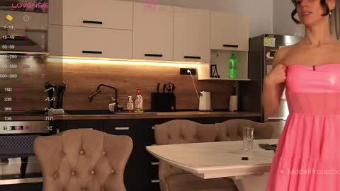 FrancyStepmom and YStepson    INTERESTED IN A GIRL-GIRL COLLABORATION  TEXT ME HERE  or INSTAGRAM online show from 04.16.26