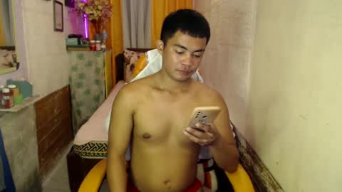 Snapshot of xxasianryanxx chatting on 02.05.25 xxasianryanxx online show from 02.05.25