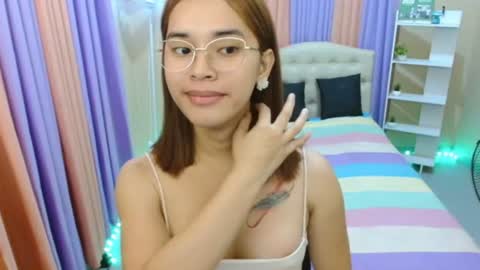 Snapshot of xxbigcockchloexx chatting on 03.23.26 CHLOES ROOM online show from 03.23.26