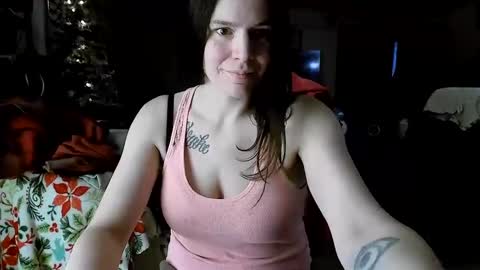 Snapshot of xxdana chatting on 12.17.24 Deezy online show from 12.17.24