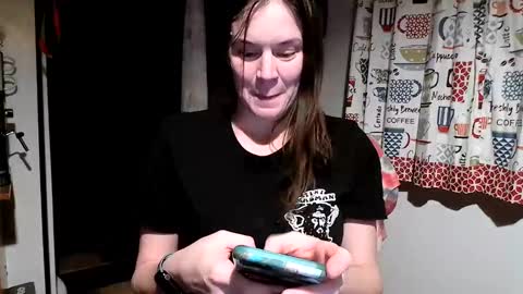 Snapshot of xxdana chatting on 01.19.25 Deezy online show from 01.19.25