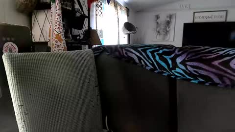 Snapshot of xxdana chatting on 01.30.25 Deezy online show from 01.30.25