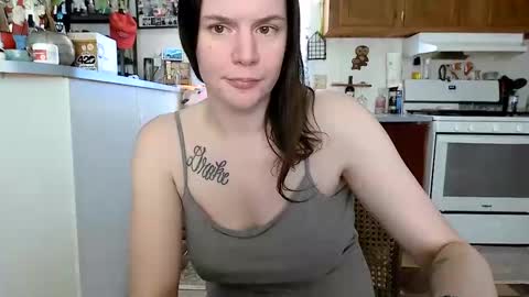 Snapshot of xxdana chatting on 02.23.25 Deezy online show from 02.23.25