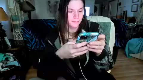 Snapshot of xxdana chatting on 03.01.25 Deezy online show from 03.01.25