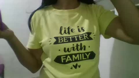 Snapshot of xxfergielisious chatting on 11.28.25 xxfergielisious online show from 11.28.25