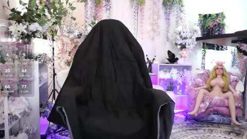 Haylee Marie  online show from 12.19.25