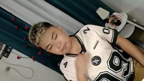 Loyd online show from 03.20.26