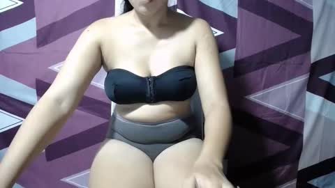 xxhott_ online show from 11.24.25