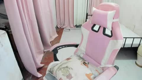 Snapshot of xxjasminfoxxx chatting on 02.20.25 xxjasminfoxxx online show from 02.20.25
