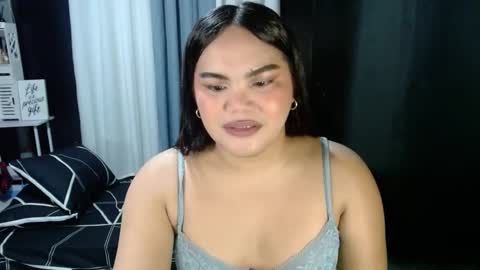 Kylie Smith online show from 11.17.25