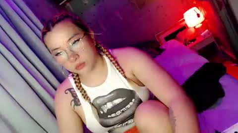 Snapshot of xxmariabig6xx chatting on 06.07.26 xxmariabig6xx online show from 06.07.26