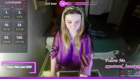 Snapshot of xxnatural_beautyxx chatting on 01.01.25 Princess Peach  Jade  Felix online show from 01.01.25