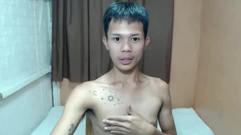 Snapshot of xxronnie chatting on 04.06.26 xxronnie online show from 04.06.26