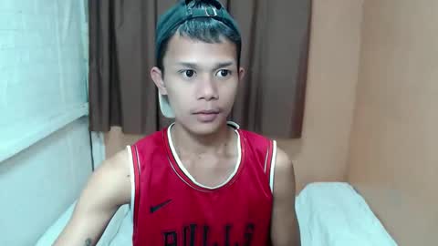 Snapshot of xxronnie chatting on 04.13.26 xxronnie online show from 04.13.26