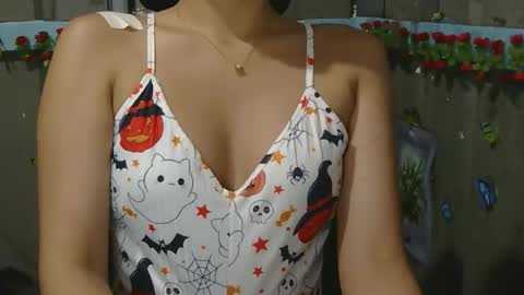 Snapshot of xxsexyass chatting on 12.01.25 Kelsey online show from 12.01.25