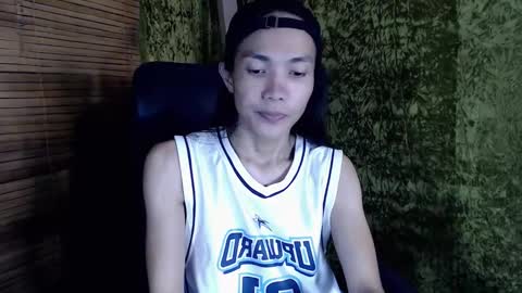 Snapshot of xxskinny_alonzoxx chatting on 02.08.25 Ali online show from 02.08.25