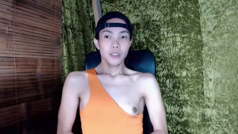 Snapshot of xxskinny_alonzoxx chatting on 02.25.25 Ali online show from 02.25.25