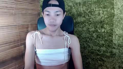 Snapshot of xxskinny_alonzoxx chatting on 03.10.25 Ali online show from 03.10.25