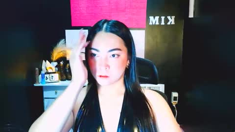 xxslutty kim online show from 12.14.25