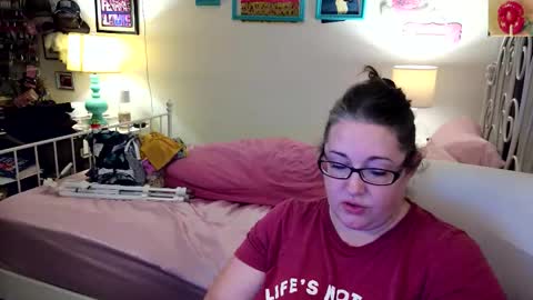 Strawberry Jane online show from 02.04.26