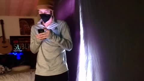 Snapshot of xxwhitefoxx chatting on 02.22.25 David Fox online show from 02.22.25