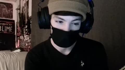 Snapshot of xxwhitefoxx chatting on 03.03.25 David Fox online show from 03.03.25