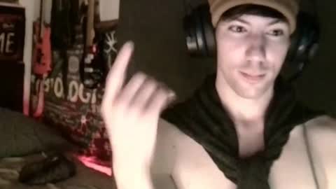 Snapshot of xxwhitefoxx chatting on 03.10.25 David Fox online show from 03.10.25