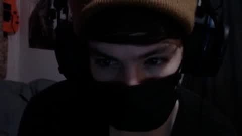 Snapshot of xxwhitefoxx chatting on 09.17.25 David Fox online show from 09.17.25