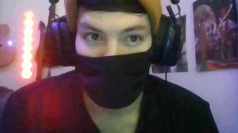 Snapshot of xxwhitefoxx chatting on 09.21.25 David Fox online show from 09.21.25