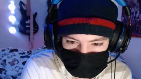 Snapshot of xxwhitefoxx chatting on 02.03.26 David Fox online show from 02.03.26