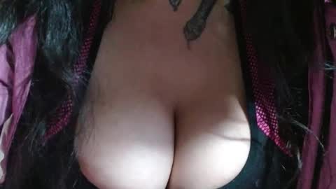 Snapshot of xxx_morena chatting on 01.06.25   LILI  online show from 01.06.25