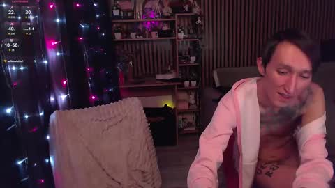 Snapshot of xxx_rays chatting on 03.20.26 Ray and Andy online show from 03.20.26