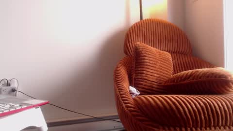 Lola online show from 03.06.25