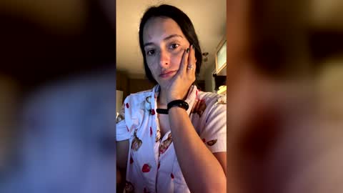 Snapshot of xxxbellalola chatting on 05.19.26 Lola online show from 05.19.26