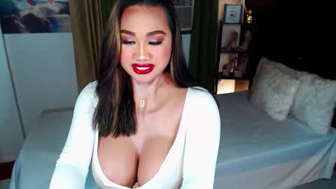 OLIVIA online show from 01.14.25