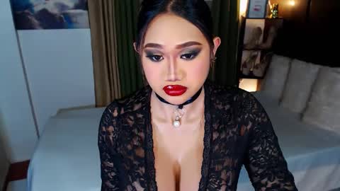 OLIVIA online show from 02.20.25