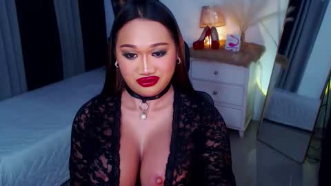 OLIVIA online show from 03.07.25